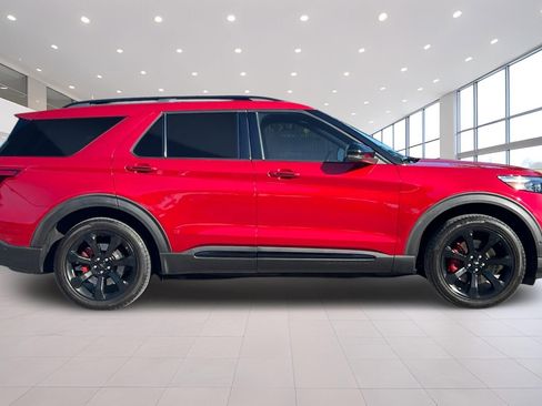 Used 2020 Ford Explorer ST w/ ST High-Performance Pack AWD/4WD image 3