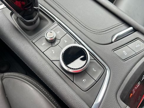 Used 2024 Cadillac XT6 Sport w/ Platinum Package image 41