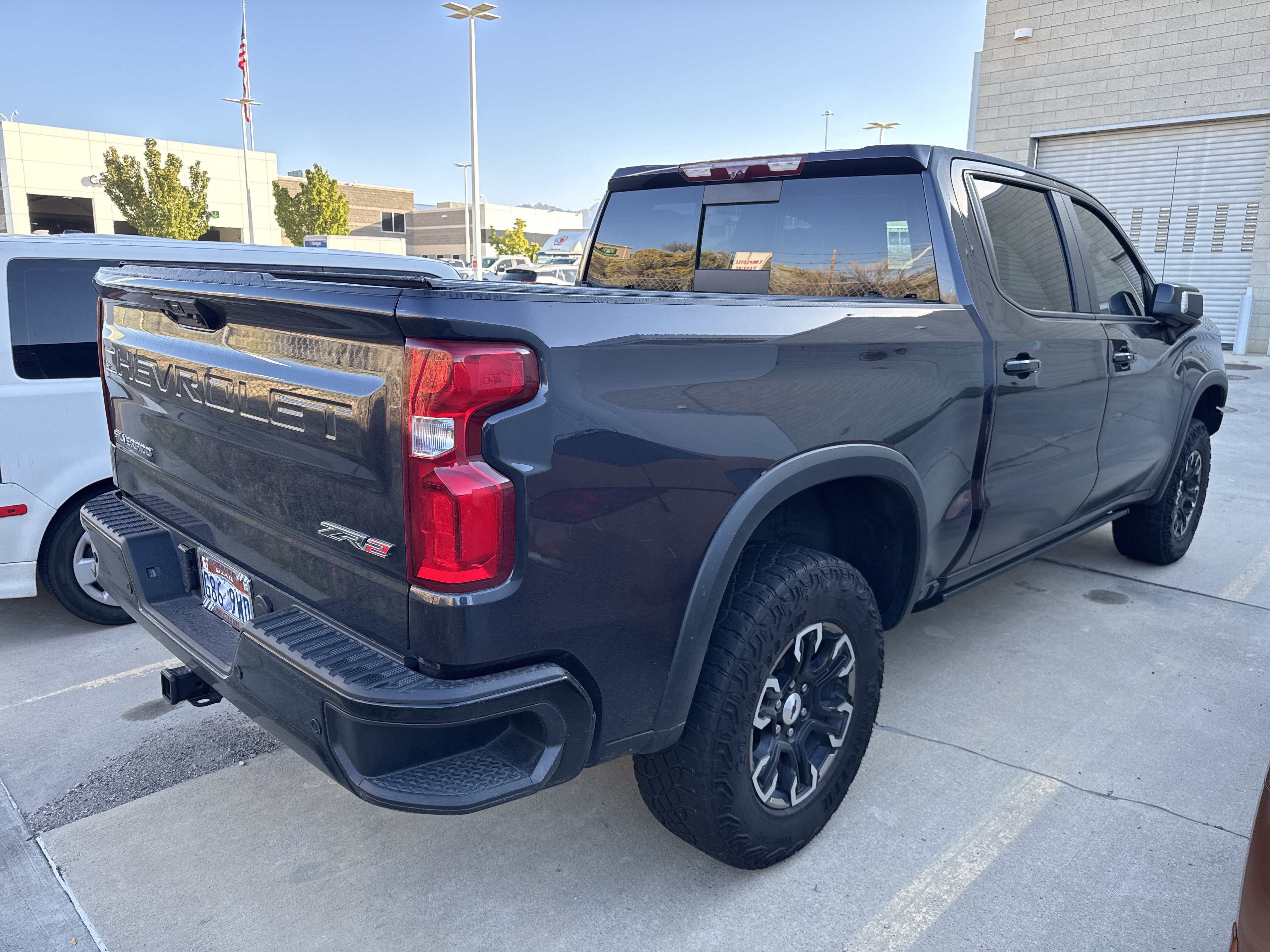 Used 2023 Chevrolet Silverado 1500 ZR2 w/ Technology Package AWD/4WD image 3