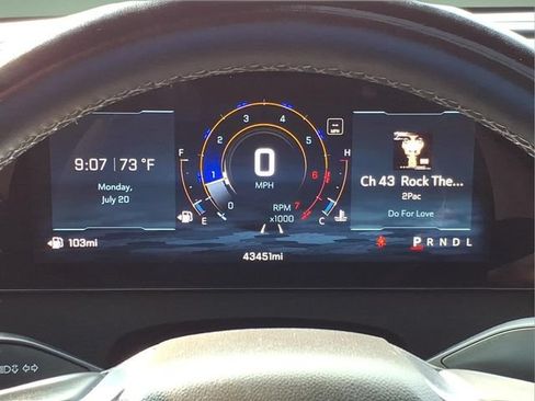 Used 2025 Chevrolet Traverse LT w/ Sun and Wheel Package FWD image 25