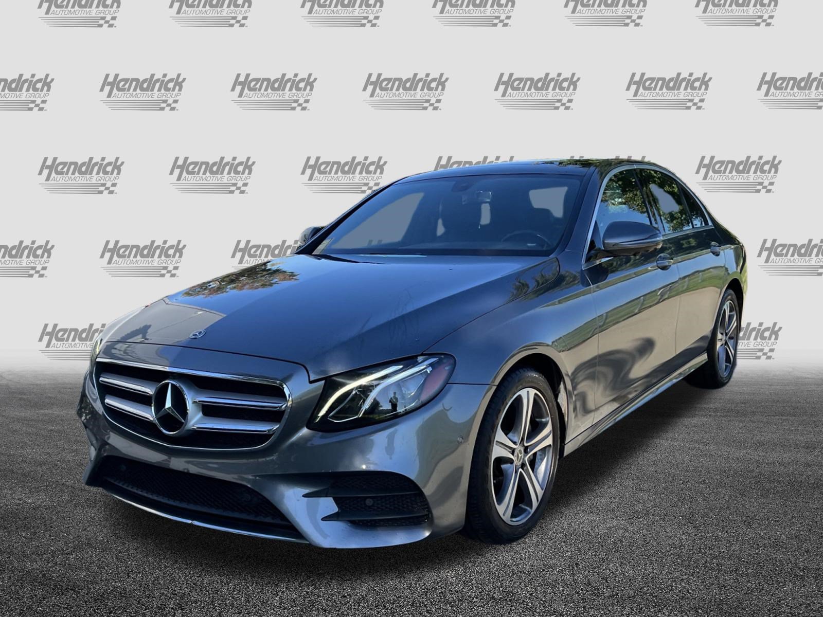 Used 2020 Mercedes-Benz E 350 4MATIC Sedan image 5