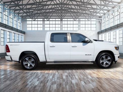 Used 2022 RAM 1500 Laramie AWD/4WD image 2