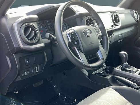 Used 2023 Toyota Tacoma TRD Off-Road w/ Technology Package image 12