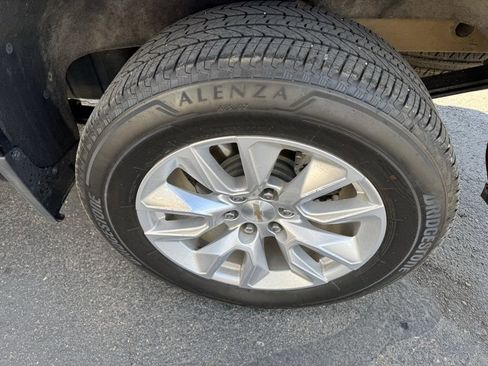 Used 2024 Chevrolet Silverado 1500 Custom image 11