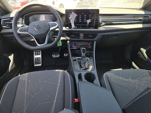 New 2025 Volkswagen Jetta Sport image 8