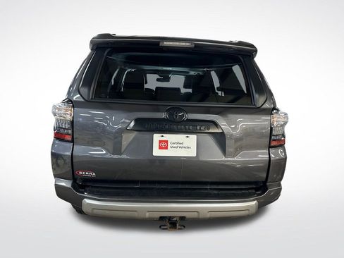 Certified 2022 Toyota 4Runner TRD Off-Road Premium w/ Moonroof Package AWD/4WD image 4