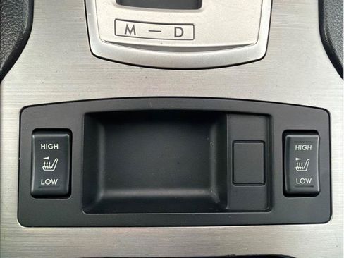 Used 2010 Subaru Outback 2.5i Limited AWD/4WD image 27