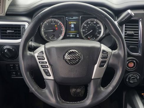 Used 2017 Nissan Titan PRO-4X w/ Pro-4x Convenience Package image 26