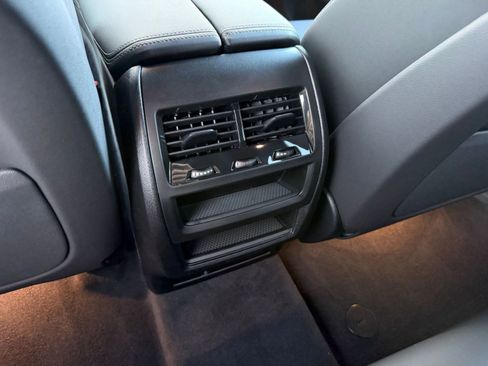 Used 2026 BMW X5 xDrive40i image 23