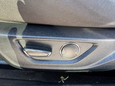 Used 2016 Ford Mustang Coupe RWD image 13