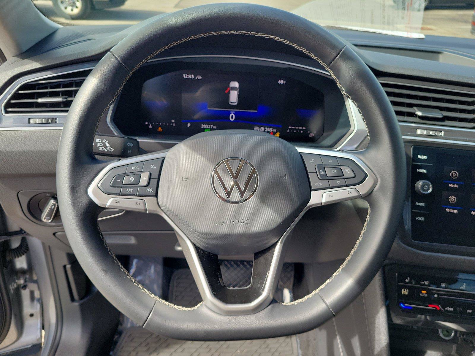 Used 2024 Volkswagen Tiguan Wolfsburg Edition AWD/4WD image 22