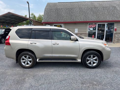 Used 2011 Lexus GX 460 AWD/4WD image 4