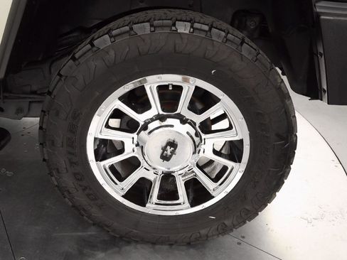 Used 2006 HUMMER H2 image 39