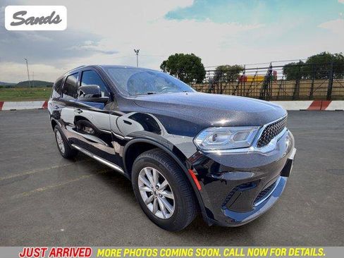 Used 2023 Dodge Durango SXT AWD/4WD image 1