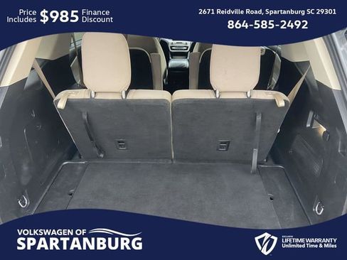 Used 2024 Ford Explorer XLT image 10