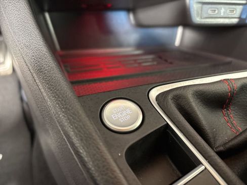 Used 2025 Volkswagen Jetta GLI Autobahn image 14