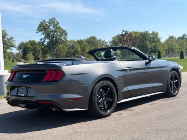 Used 2018 Ford Mustang Premium RWD image 10