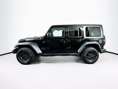 Used 2023 Jeep Wrangler Unlimited w/ Cold Weather Group AWD/4WD image 4