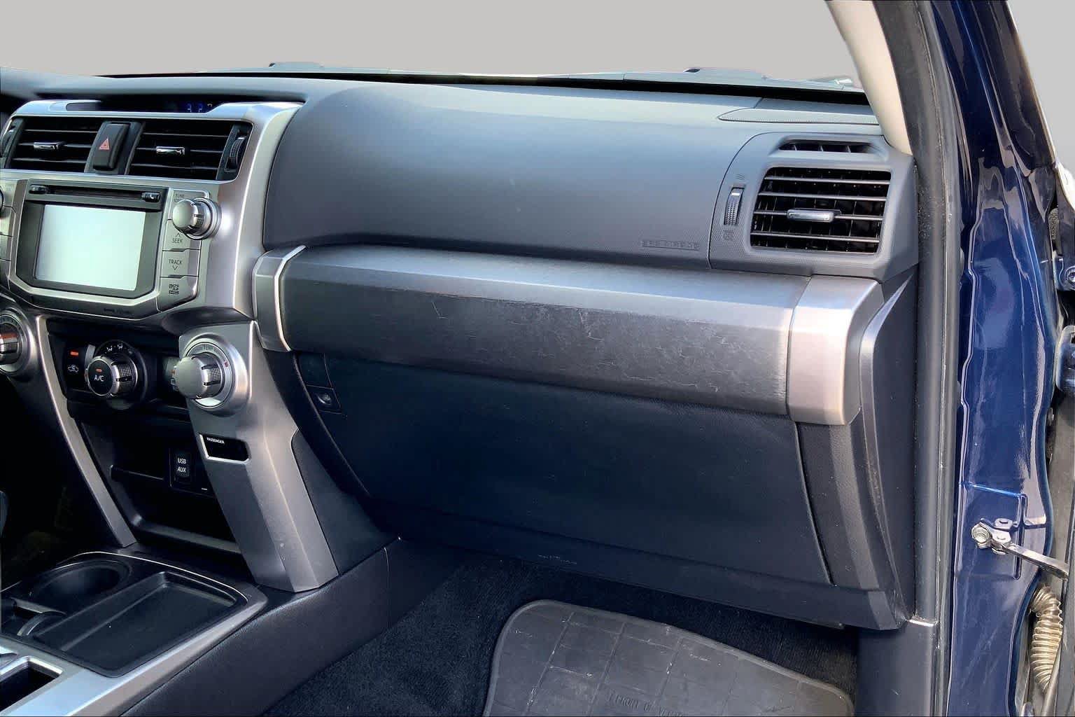 Used 2016 Toyota 4Runner SR5 Premium RWD image 19