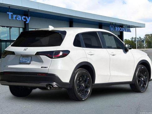 Certified 2024 Honda HR-V Sport image 6