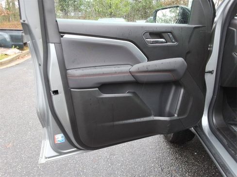 Certified 2024 Chevrolet Colorado Z71 w/ Z71 Convenience Package 2 image 20