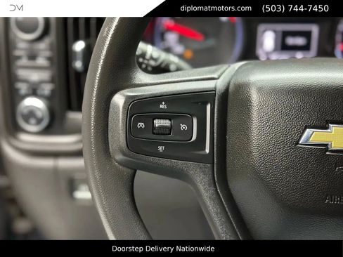 Used 2022 Chevrolet Silverado 1500 Custom image 32
