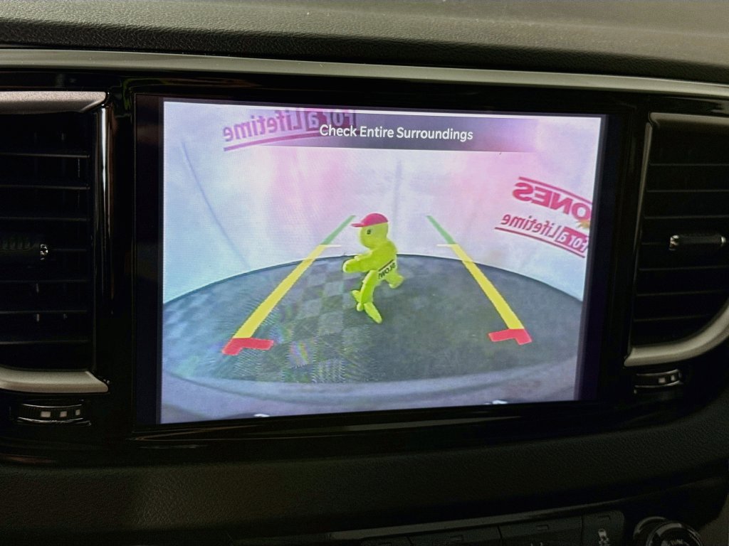 Used 2025 Chrysler Pacifica Select FWD image 6