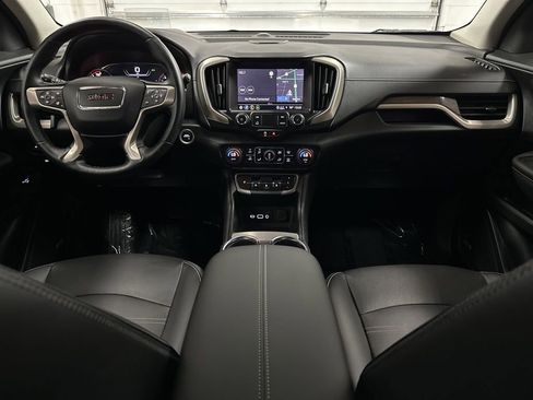 Used 2024 GMC Terrain Denali w/ Denali Premium Package AWD/4WD image 22