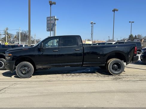 New 2026 RAM 3500 Tradesman image 10