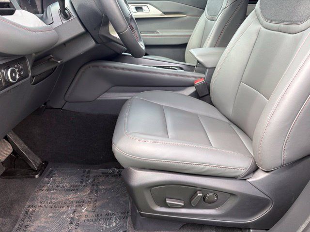 New 2027 Ford Explorer Active w/ Active Comfort Package AWD/4WD image 11