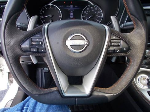 Used 2023 Nissan Maxima SR w/ Sport Mat Group FWD image 29