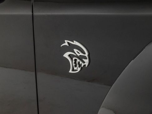 Used 2018 Dodge Challenger SRT Hellcat RWD image 11