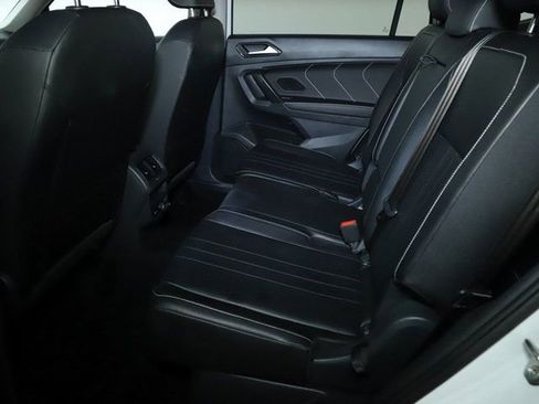 Used 2024 Volkswagen Tiguan SE FWD image 14