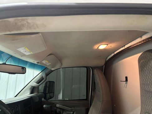 Used 2018 Chevrolet Express 3500 w/ Power Convenience Package image 13