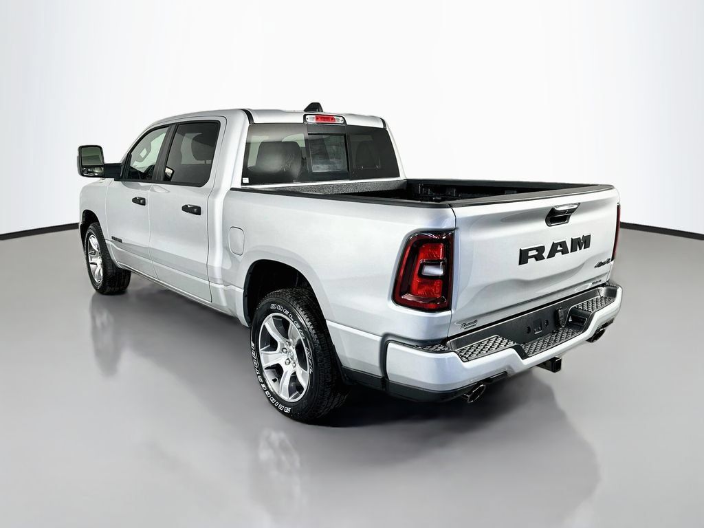 New 2026 RAM 1500 Express AWD/4WD image 5