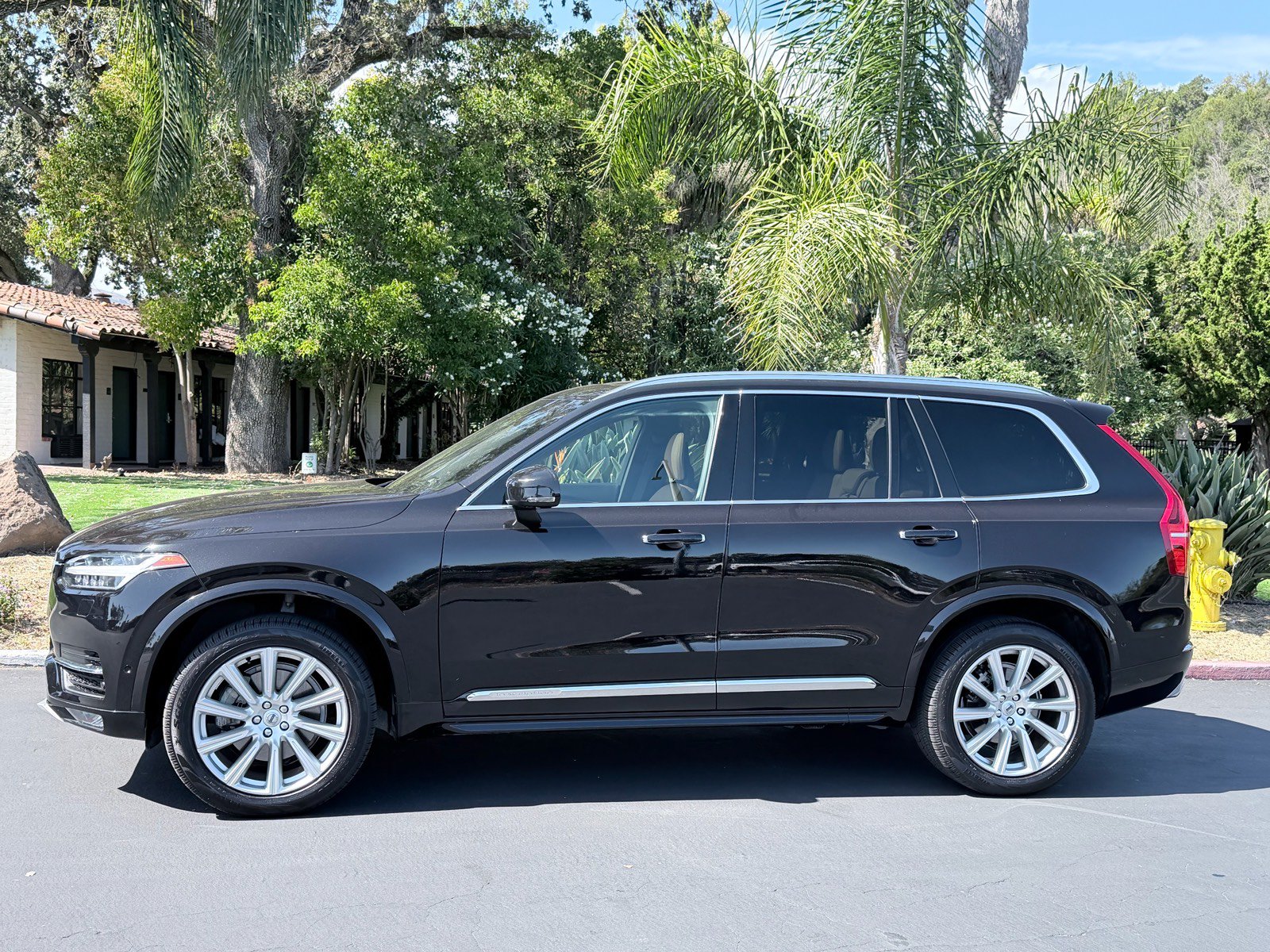 Used 2018 Volvo XC90 T6 Inscription w/ Convenience Package AWD/4WD image 2