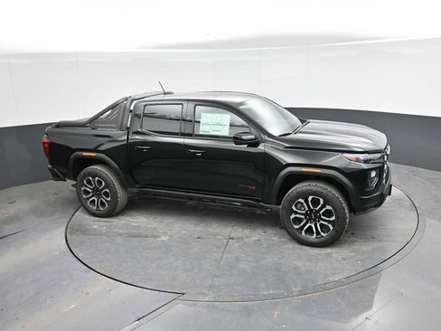 New 2025 GMC Canyon AT4 w/ Nightfall Edition image 34