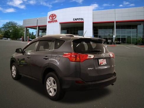 Used 2014 Toyota RAV4 LE image 4