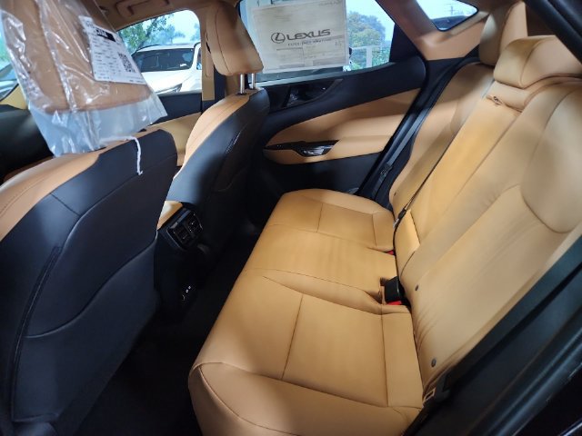 New 2026 Lexus NX 350 AWD image 22