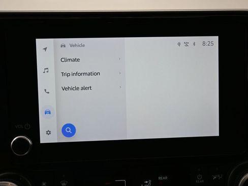 Used 2023 Toyota Highlander XLE image 27