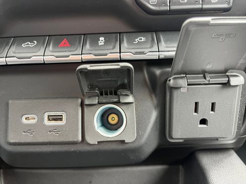 Used 2021 GMC Sierra 1500 SLT image 18