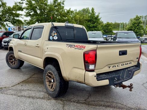Used 2019 Toyota Tacoma TRD Sport w/ Technology Package AWD/4WD image 3