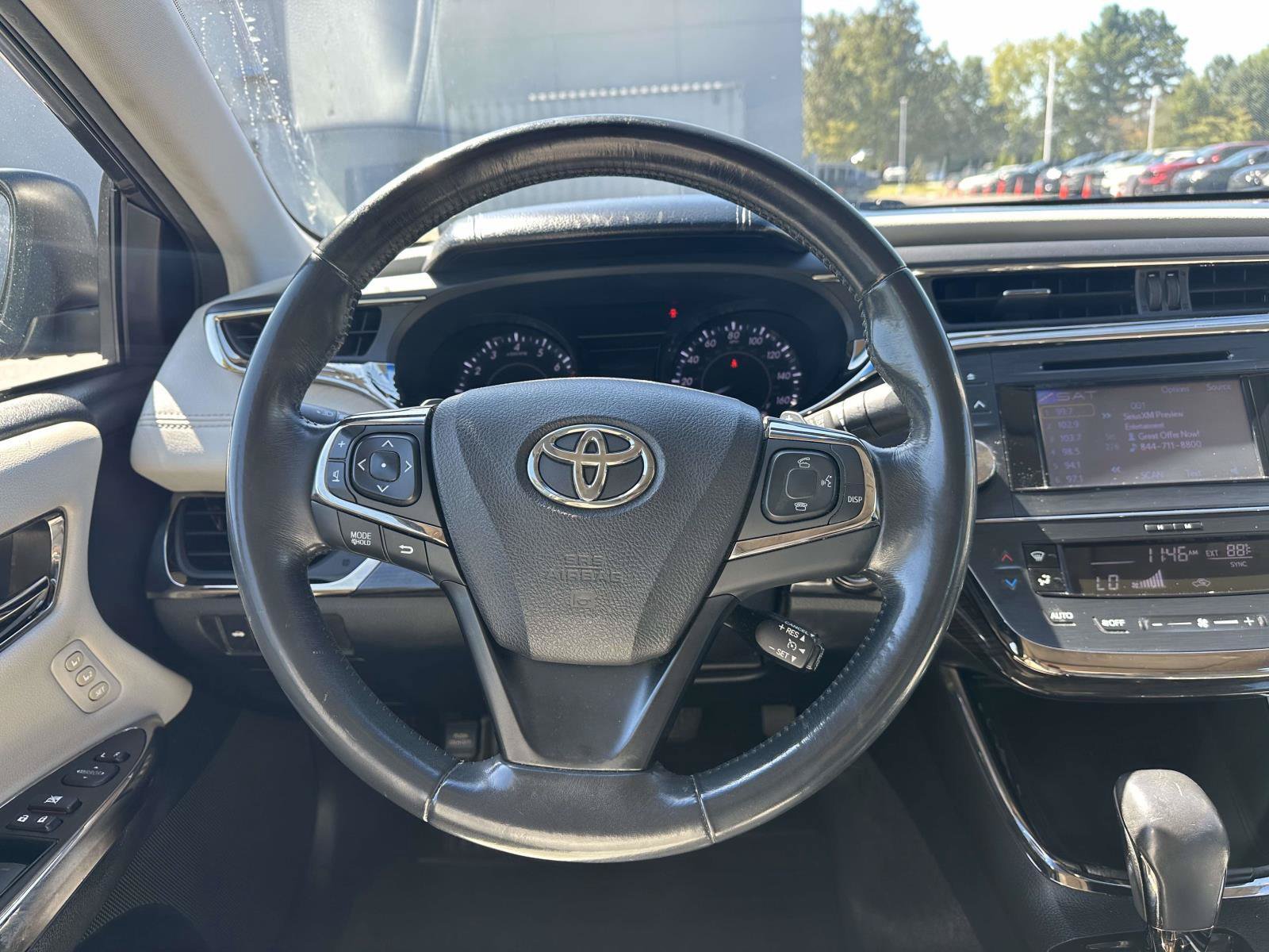 Used 2014 Toyota Avalon XLE Touring FWD image 11