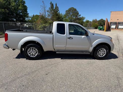 Used 2016 Nissan Frontier SV w/ SV Value Truck Package AWD/4WD image 37