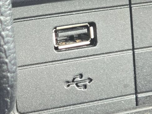 Used 2018 Ford Mustang Coupe RWD image 26
