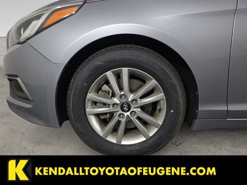 Used 2016 Hyundai Sonata SE FWD image 9