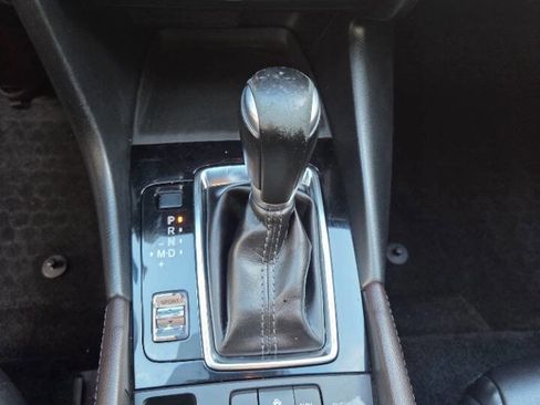 Used 2018 MAZDA MAZDA3 Touring image 10