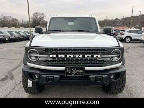 New 2025 Ford Bronco Badlands AWD/4WD image 2