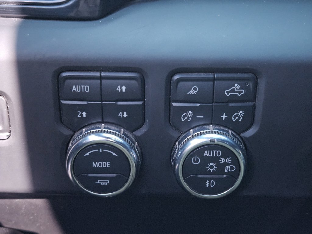 Used 2023 GMC Sierra 1500 AT4 w/ AT4 Premium Package AWD/4WD image 22
