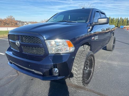 Used 2018 RAM 1500 Express w/ Express Value Package image 1